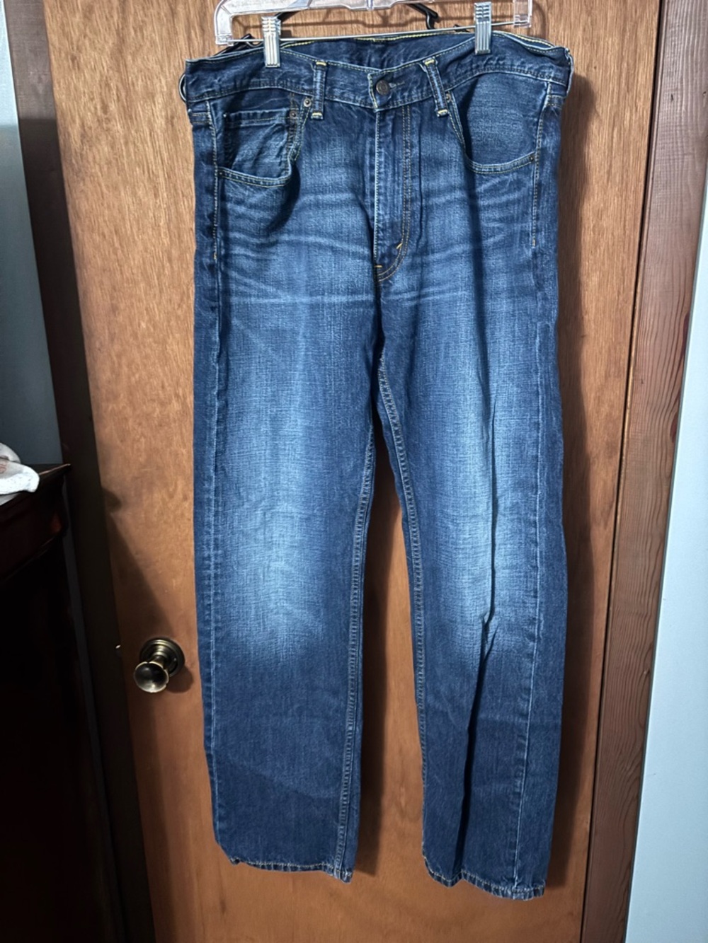 Levi's Men's Dark Blue Relaxed Denim Jeans